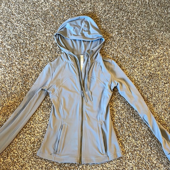 lululemon athletica Tops - Lulu Lemon, only worn it a few times! great condition